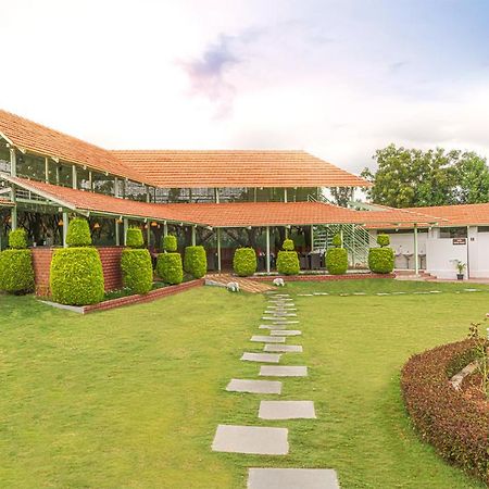 Fiestaa Resort N Events Venue Devanahalli Bagian luar foto