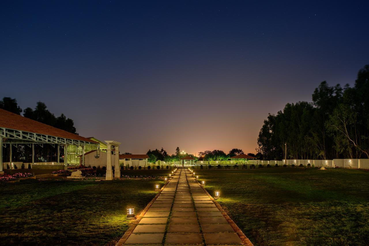 Fiestaa Resort N Events Venue Devanahalli Bagian luar foto