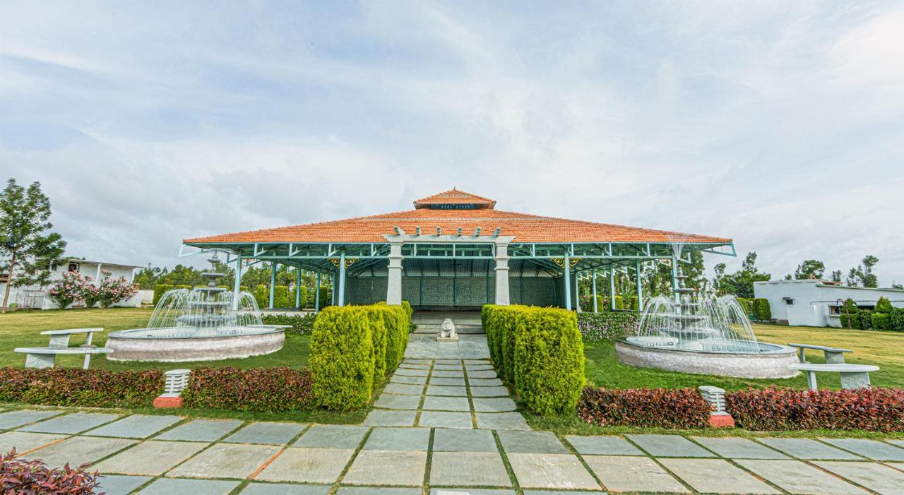 Fiestaa Resort N Events Venue Devanahalli Bagian luar foto