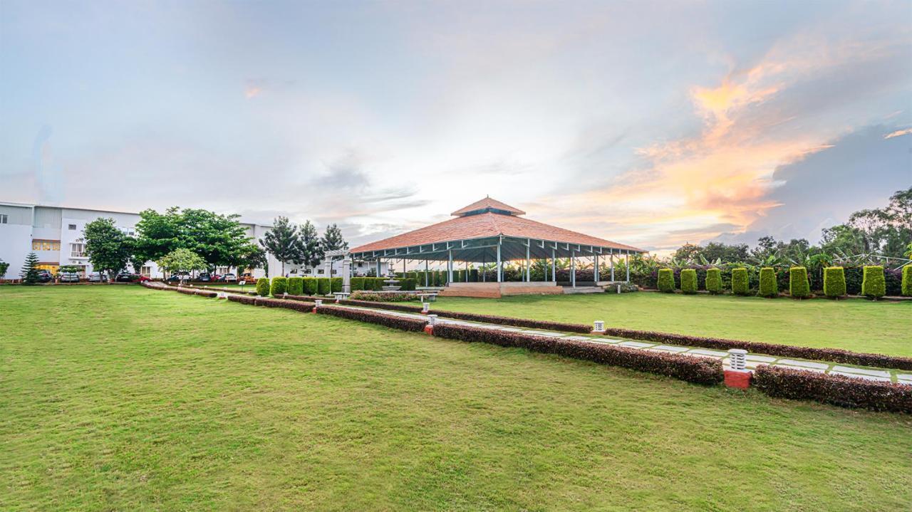 Fiestaa Resort N Events Venue Devanahalli Bagian luar foto
